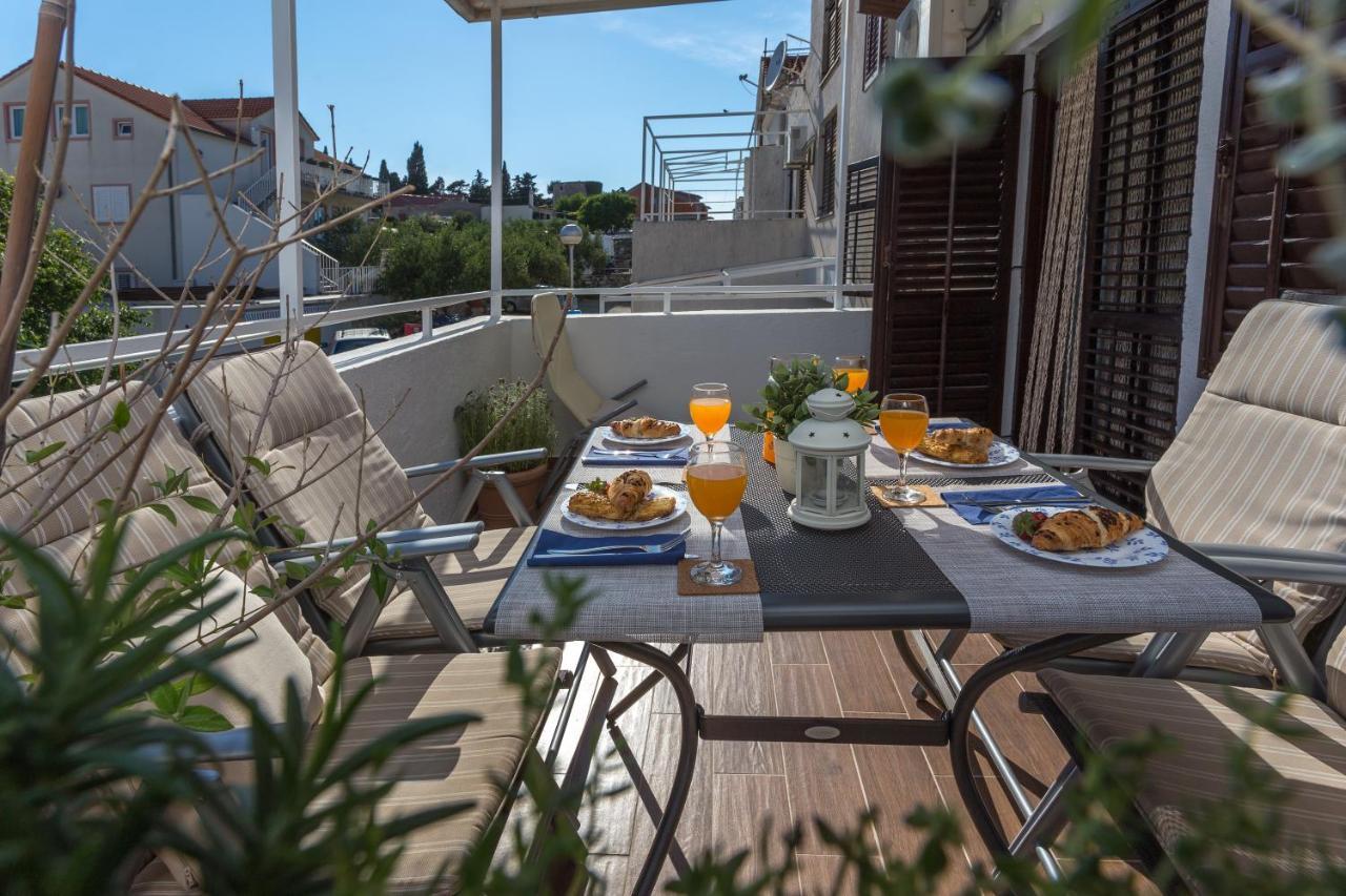 So Hvar So Good! Spacious With Terrace Apartment Hvar Town
